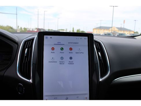 Used 2023 Ford Edge Titanium image 26