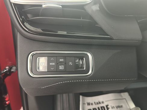 Used 2025 Buick Enclave Sport Touring w/ Super Cruise Package AWD/4WD image 17