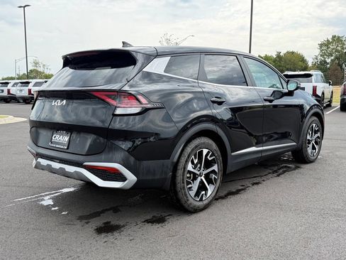 Used 2024 Kia Sportage EX FWD image 5
