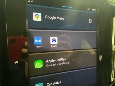 Used 2025 Volvo XC40 B5 Plus image 20