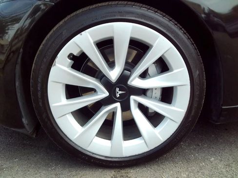Used 2023 Tesla Model 3 Standard Range RWD image 15