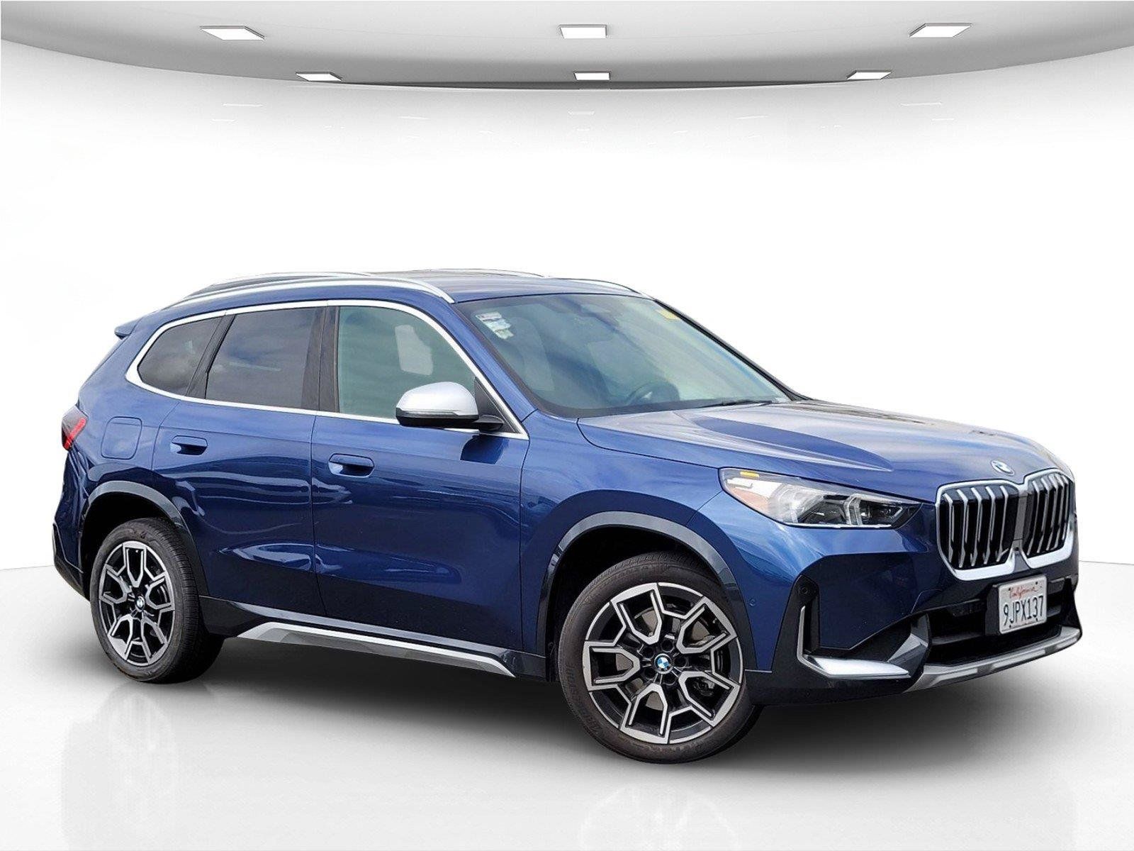 Used 2023 BMW X1 xDrive28i w/ Convenience Package AWD/4WD image 2
