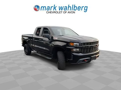 Used 2019 Chevrolet Silverado 1500 Custom Trail Boss w/ Custom Convenience Package AWD/4WD image 2