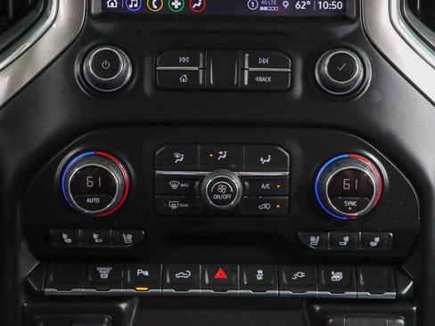 Used 2022 Chevrolet Silverado 2500 LTZ w/ LTZ Plus Package AWD/4WD image 21