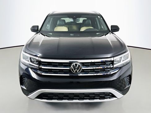 Used 2022 Volkswagen Atlas Cross Sport SEL AWD/4WD image 2