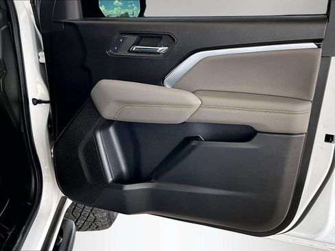Certified 2024 Chevrolet Colorado ZR2 w/ ZR2 Convenience Package III AWD/4WD image 29