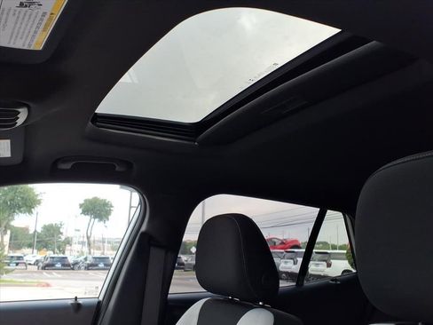 New 2026 Chevrolet Trax RS w/ Sunroof Package FWD image 17