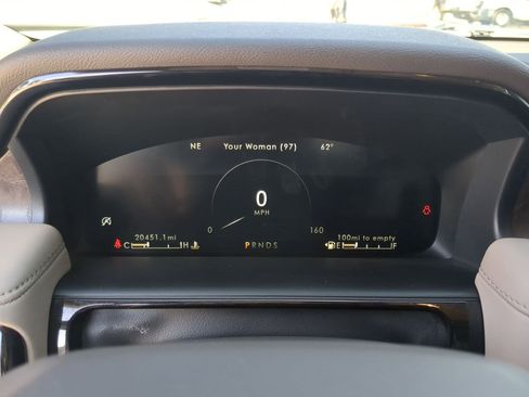 Used 2022 Lincoln Nautilus Reserve image 14