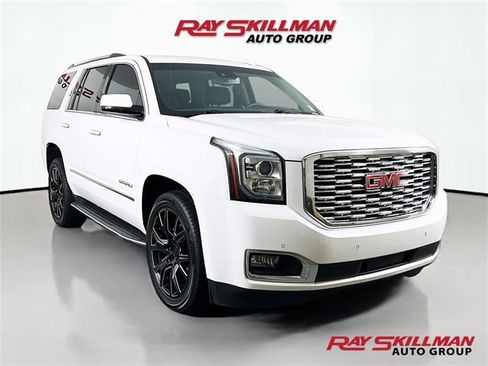 Used 2018 GMC Yukon Denali image 1