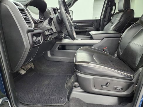 Used 2023 RAM 2500 Laramie w/ Night Edition image 8