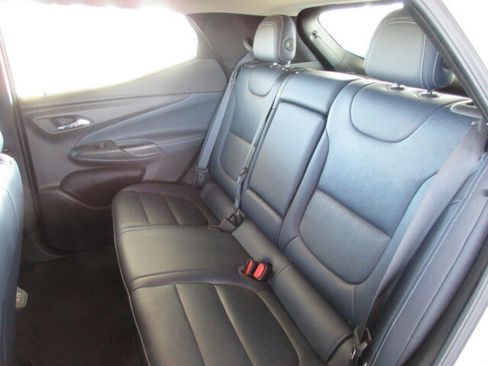 Used 2023 Chevrolet Bolt EUV LT w/ Convenience Package image 27