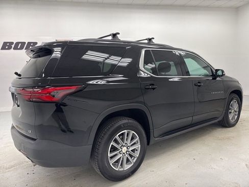 Used 2022 Chevrolet Traverse LT w/ LPO, 'HIT The Road' Package image 5