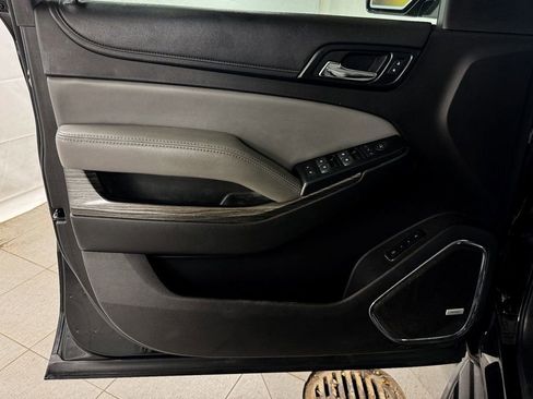 Used 2017 Chevrolet Suburban LT image 15