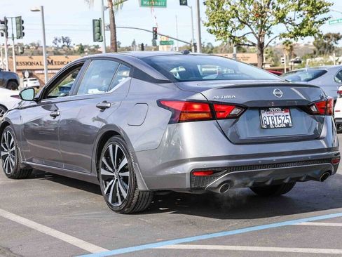 Used 2020 Nissan Altima 2.5 SR w/ Premium Package image 23