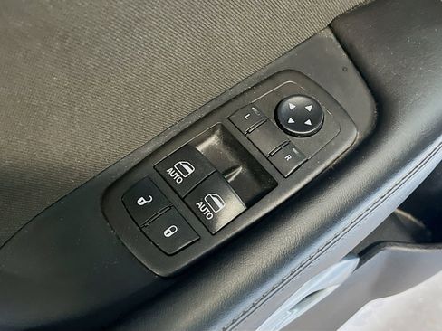 Used 2021 Dodge Challenger R/T Scat Pack w/ Driver Convenience Group RWD image 17