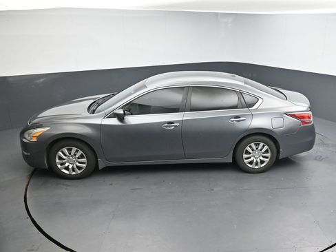 Used 2015 Nissan Altima 2.5 S w/ Power Driver Seat Package FWD image 13