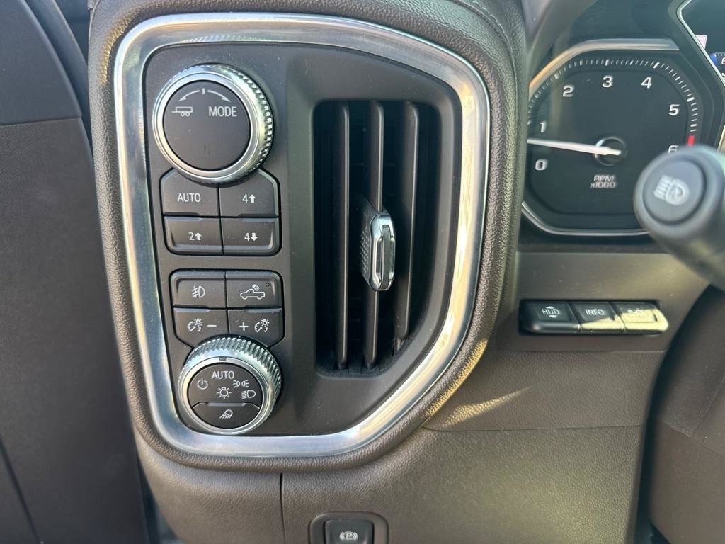 Used 2022 GMC Sierra 1500 Denali w/ Denali Reserve Package AWD/4WD image 21