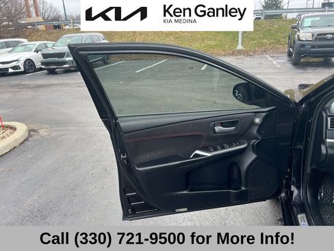 Used 2015 Toyota Camry XSE w/ Advanced Technology Package image 25
