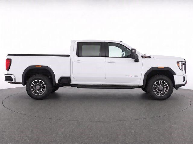 Used 2021 GMC Sierra 2500 AT4 w/ AT4 Preferred Package AWD/4WD image 2