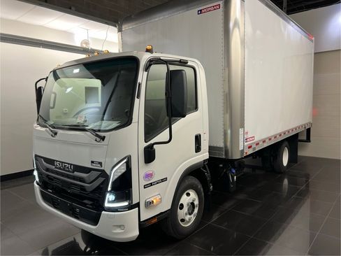 New 2025 Isuzu NPR image 3