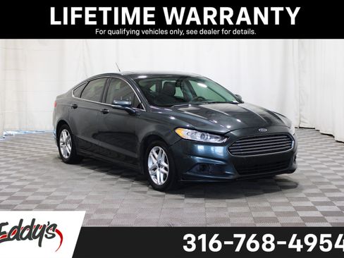 Used 2016 Ford Fusion SE w/ Equipment Group 202A FWD image 1
