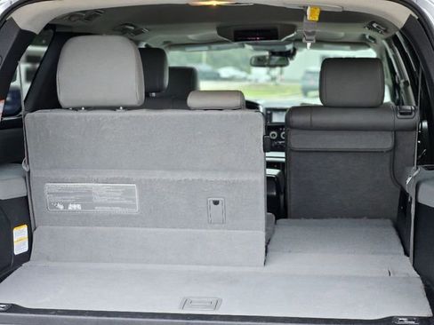 Used 2019 Toyota Sequoia Platinum image 31