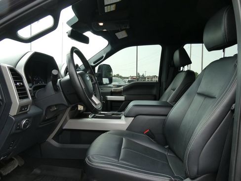 Used 2022 Ford F250 Lariat w/ Black Appearance Package AWD/4WD image 21