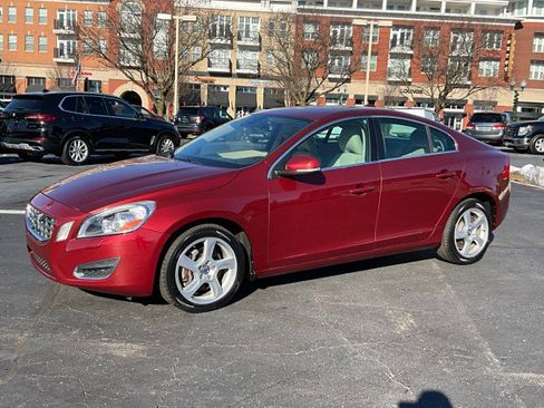 Used 2013 Volvo S60 T5 image 24