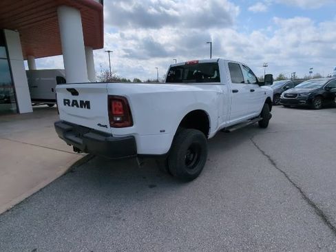 New 2026 RAM 3500 Tradesman AWD/4WD image 29