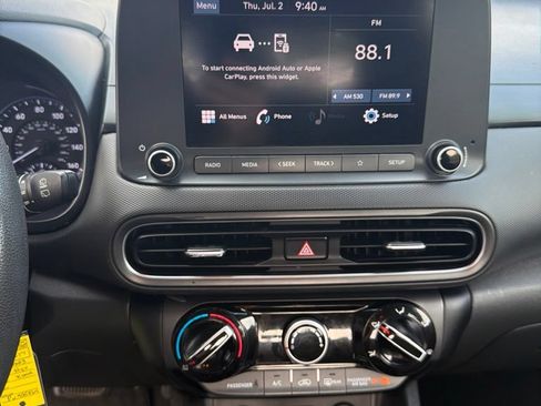 Used 2023 Hyundai Kona SE FWD image 17