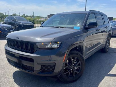 Used 2024 Jeep Grand Cherokee L Laredo