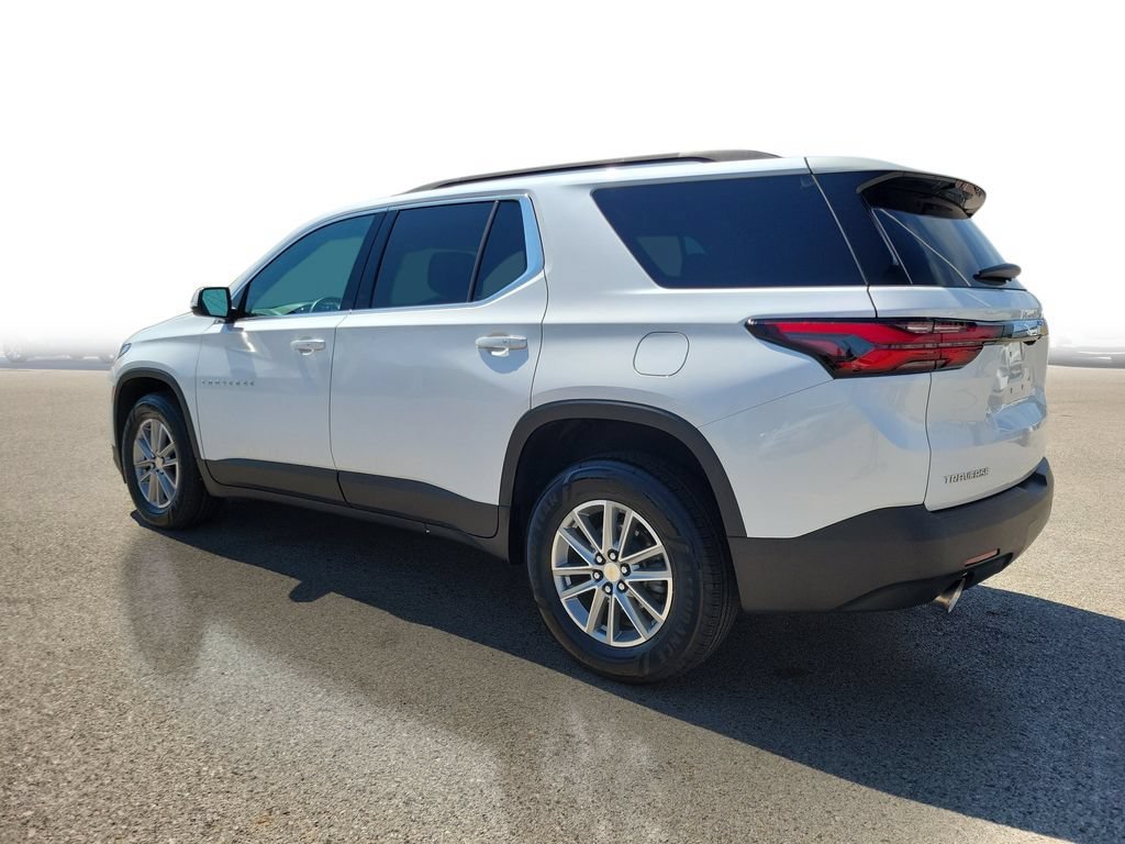 Used 2023 Chevrolet Traverse LT w/ LPO, Floor Liner Package FWD image 3
