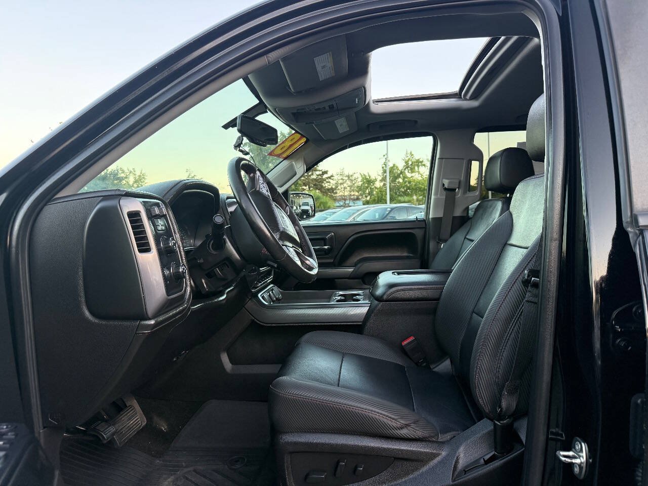 Used 2018 GMC Sierra 1500 SLT w/ All Terrain X Package AWD/4WD image 10