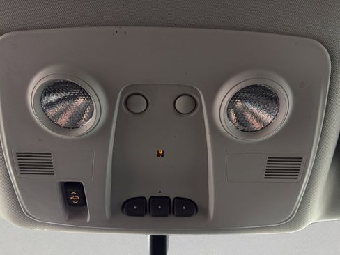 Used 2016 GMC Acadia SLT w/ Open Road Package image 23