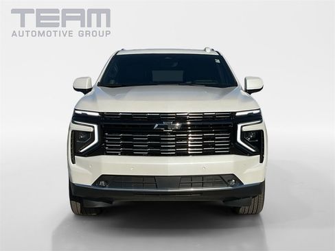 New 2025 Chevrolet Suburban High Country image 2