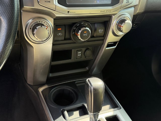 Used 2016 Toyota 4Runner SR5 Premium RWD image 16