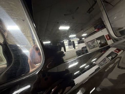 Used 2019 Chevrolet Suburban LT image 30