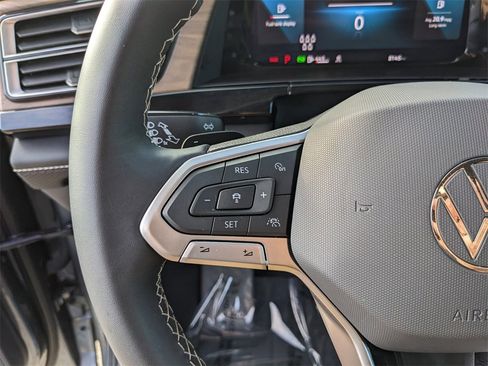 Certified 2024 Volkswagen Atlas SE image 27