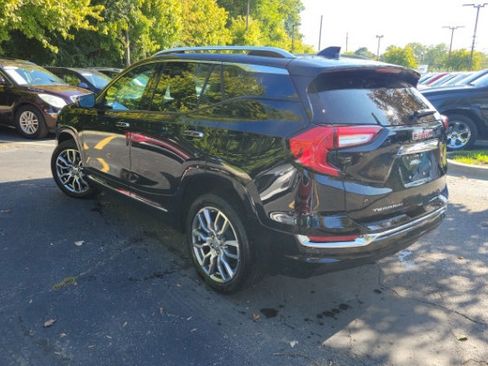 Used 2024 GMC Terrain Denali w/ Denali Premium Package AWD/4WD image 2