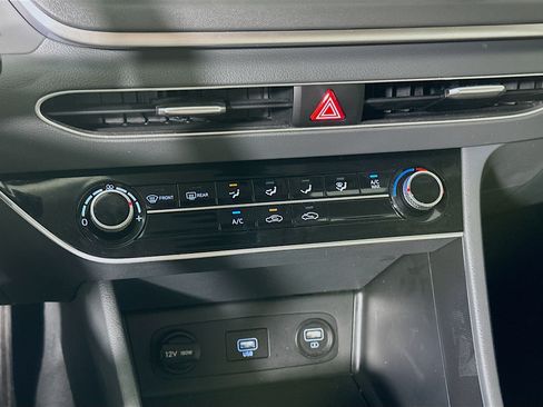 Used 2023 Hyundai Sonata SE FWD image 22