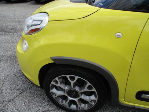 Used 2017 FIAT 500L Trekking w/ Premium Package FWD image 13