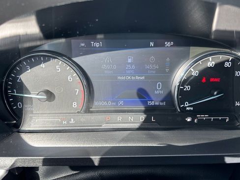 Used 2023 Ford Explorer XLT image 27