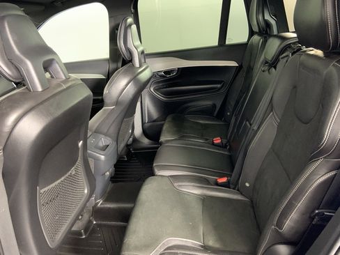 Used 2016 Volvo XC90 T5 R-Design image 17