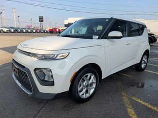 Used 2022 Kia Soul LX w/ Technology Package video 3