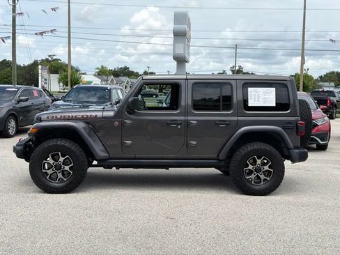 Used 2018 Jeep Wrangler Unlimited Rubicon w/ Dual Top Group AWD/4WD image 3