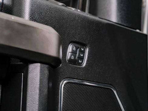 Used 2021 Ford F450 Platinum w/ FX4 Off-Road Package image 46