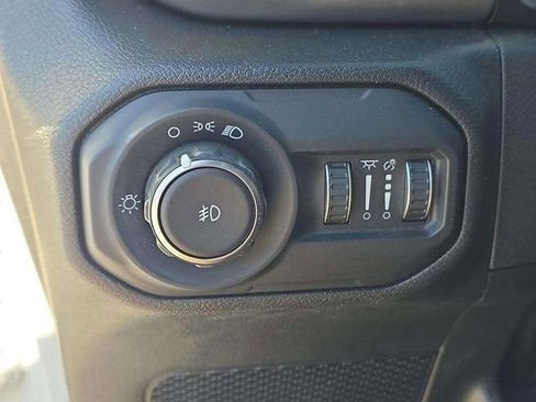Certified 2022 Jeep Wrangler Sport AWD/4WD image 28