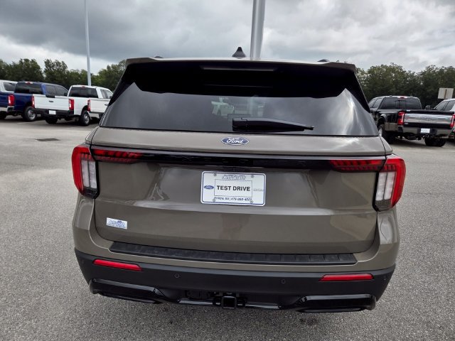 New 2027 Ford Explorer ST-Line RWD image 10