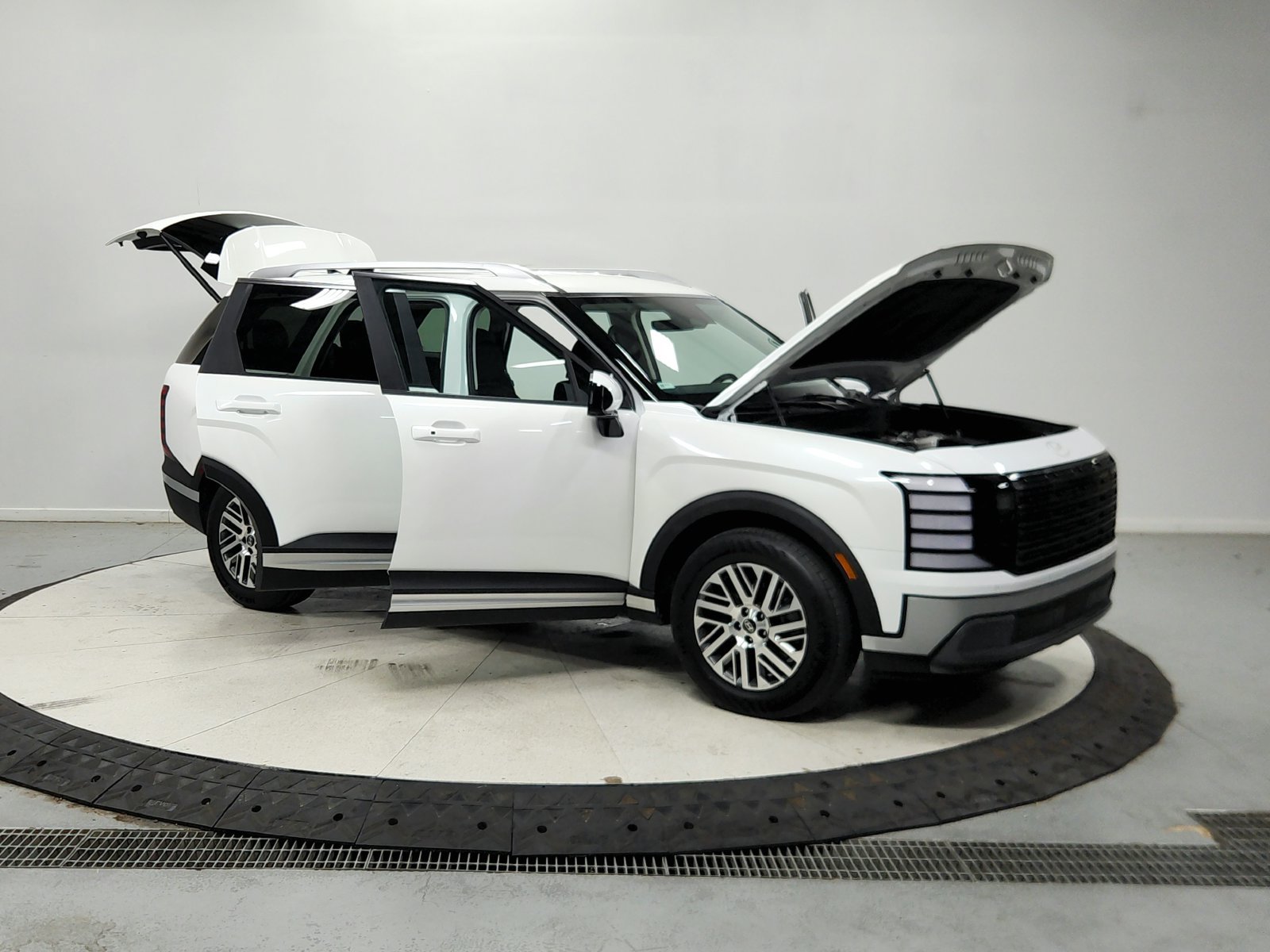 Used 2026 Hyundai Palisade SEL FWD image 10