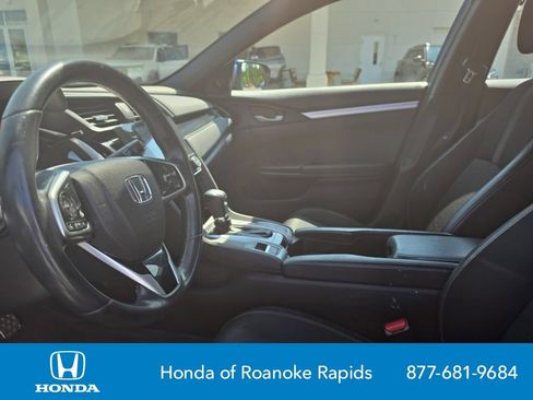 Used 2020 Honda Civic Sport image 9